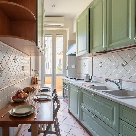 Iflat Spacious Penthouse Near The Vatican *