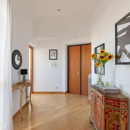 Apartmán Iflat Spacious Penthouse Near The Vatican *